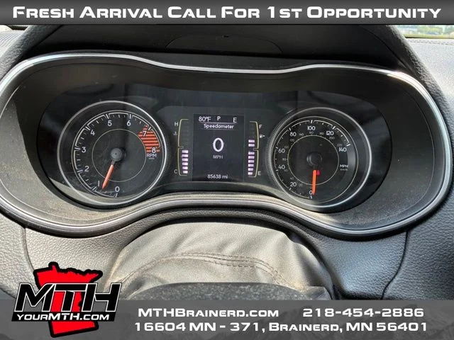 Used 2019 Red Jeep Sport image 12