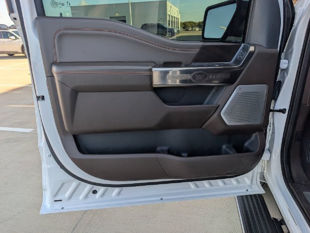 Used 2022 White Ford King Ranch image 22