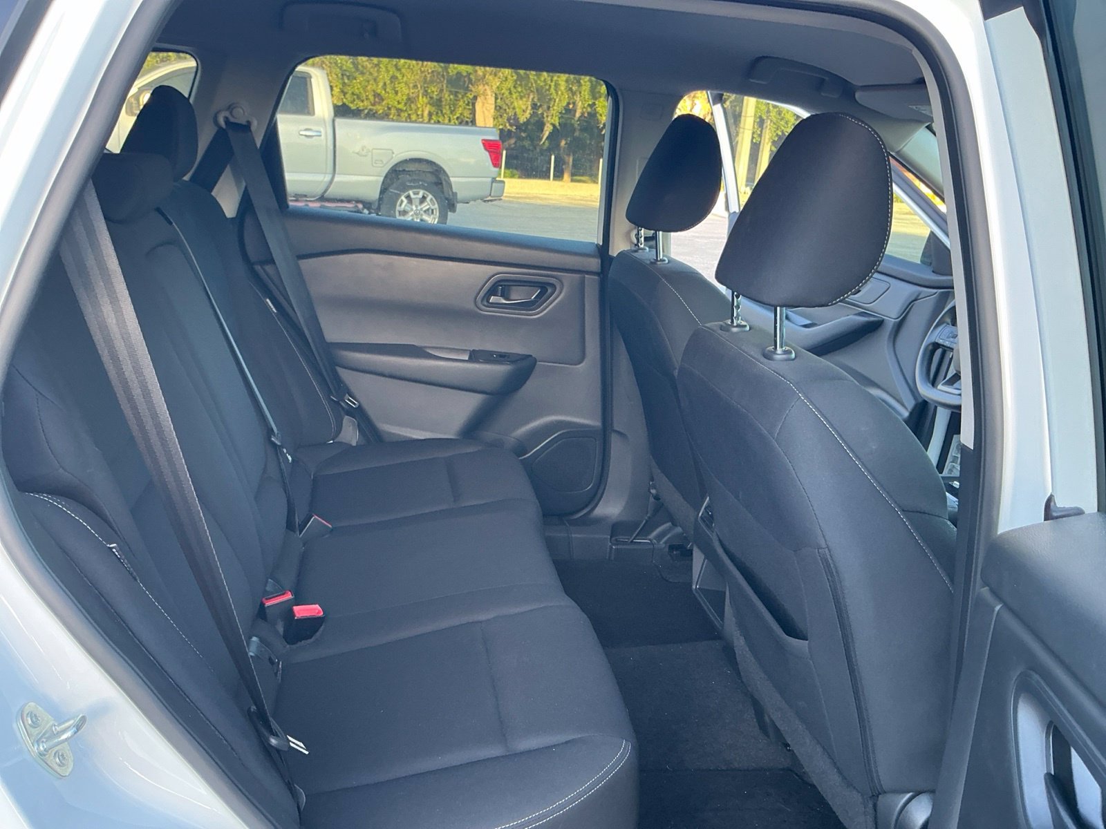 Used 2025 White Nissan S image 14