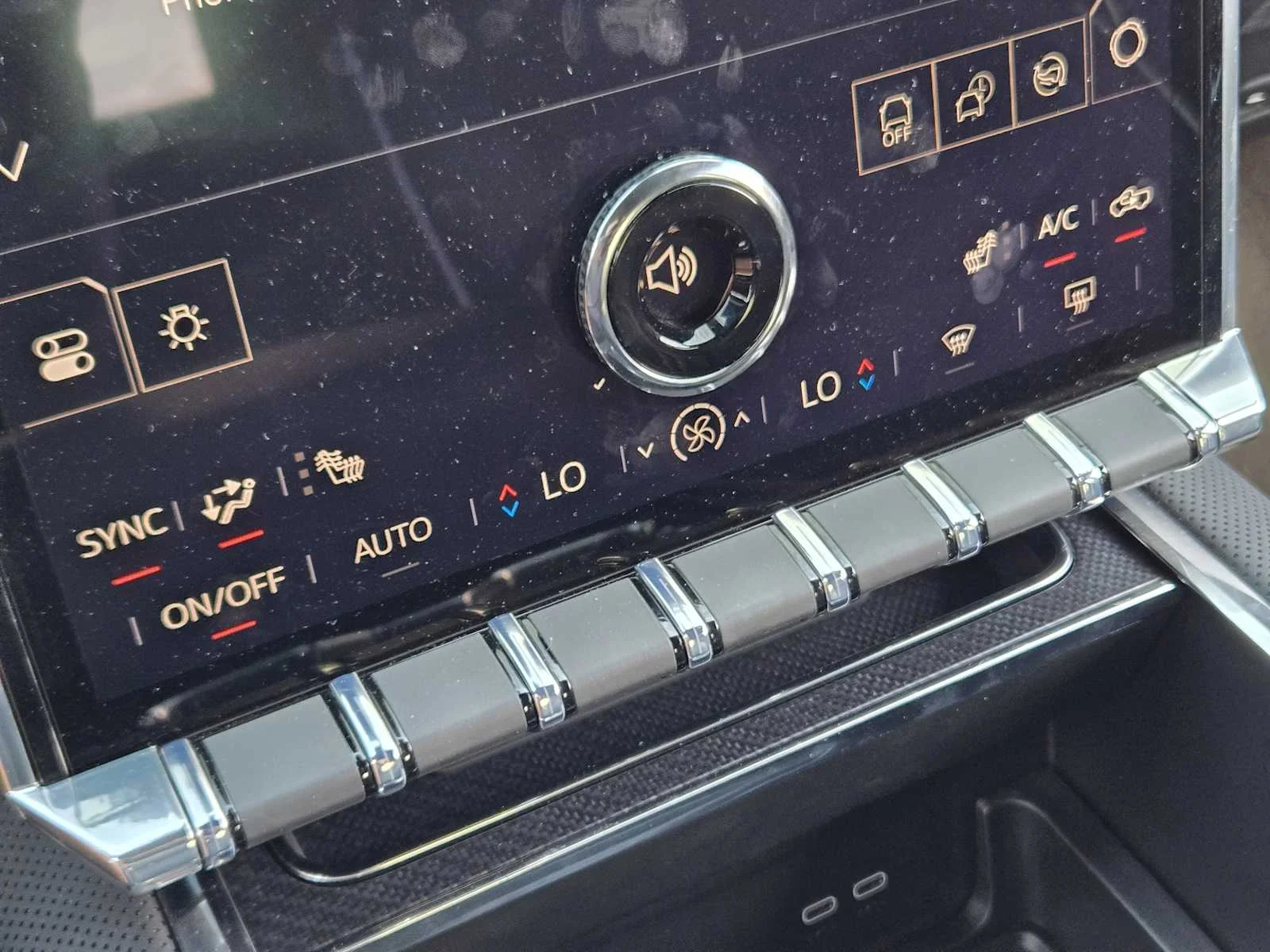 2026 GMC Sierra EV Elevation - Photo 13