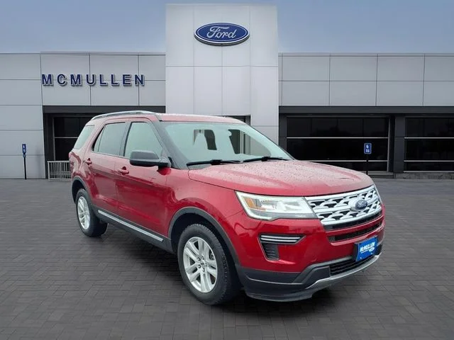 Certified Used 2018 Ruby Red Metallic Ford XLT image 3