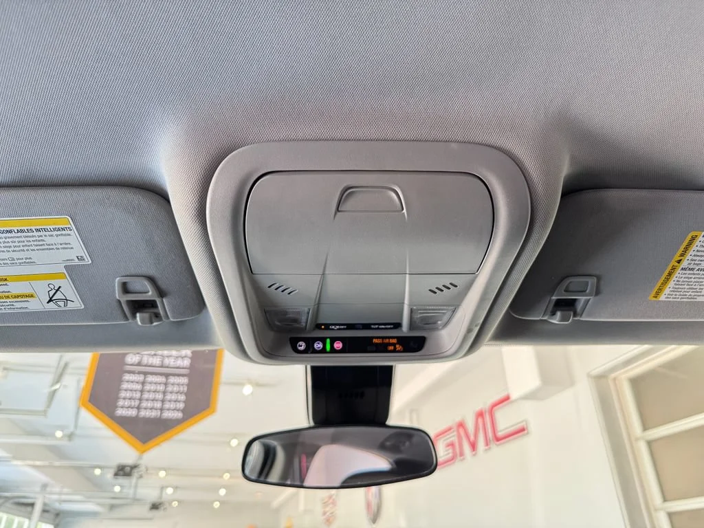2023 Chevrolet Equinox LT - Photo 25