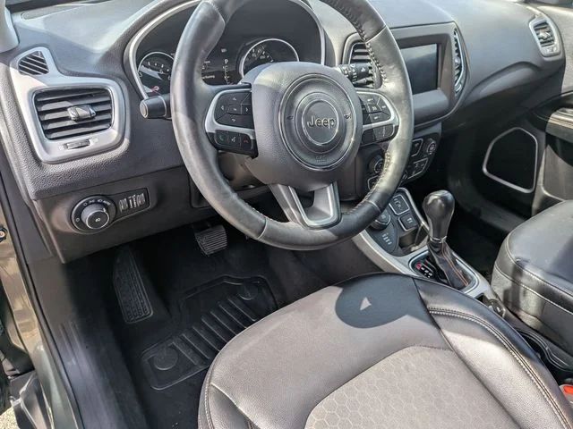 Used 2017 Green Jeep Latitude image 10