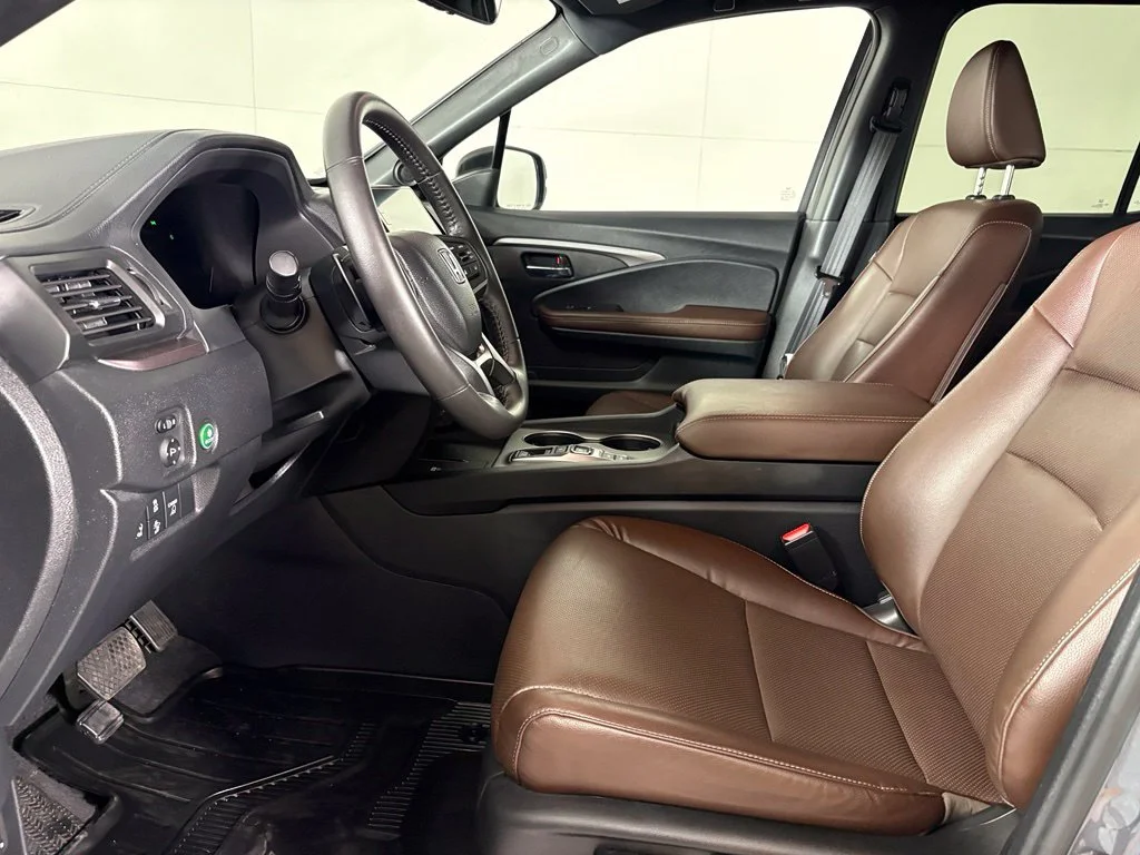 Used 2025 Gray Honda RTL image 21