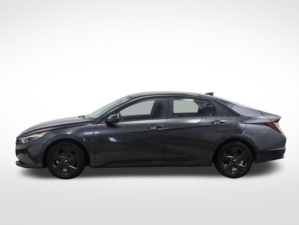 Used 2023 Hyundai Elantra SEL with VIN 5NPLM4AG5PH087007 for sale in Minneapolis, Minnesota