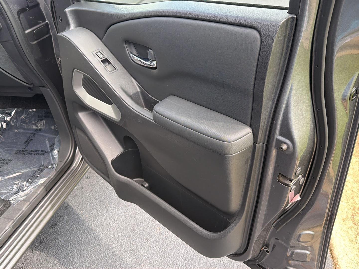 Used 2022 Gun Metallic Nissan SV image 14