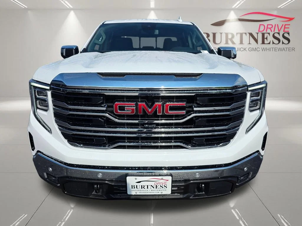 2026 GMC Sierra 1500 SLT - Photo 2