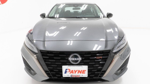 Used 2025 Gun Metallic Nissan SR image 3