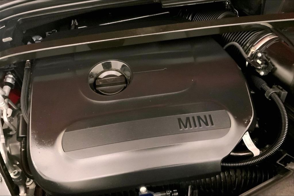Certified Used 2025 Chili Red II MINI Iconic image 30