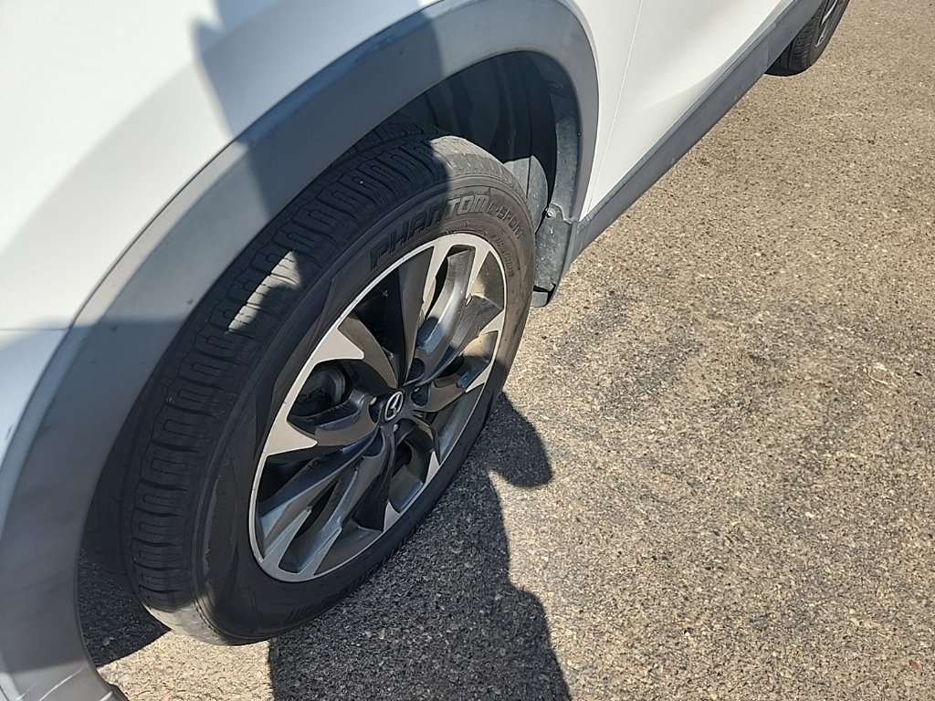 Used 2016 Crystal White Pearl Mazda Grand Touring image 6