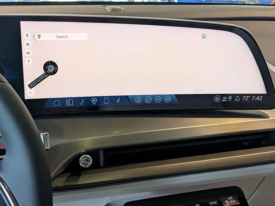 2026 Cadillac VISTIQ Luxury - Photo 18