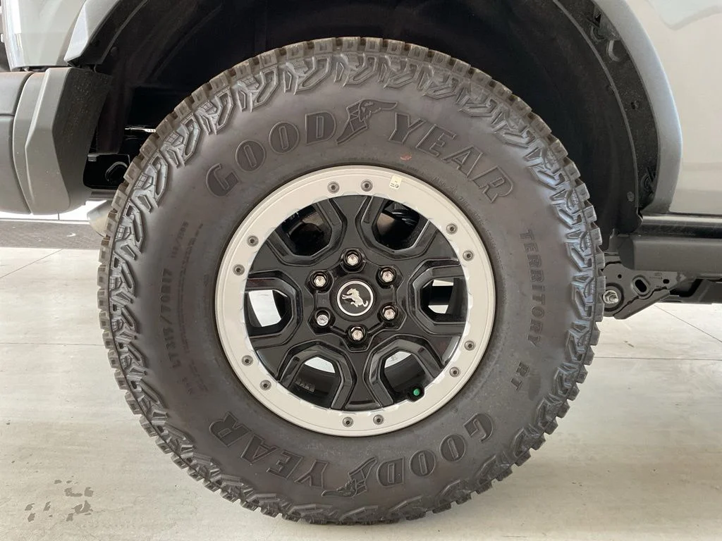New 2026 Carbonized Gray Metallic Ford Big Bend® image 31