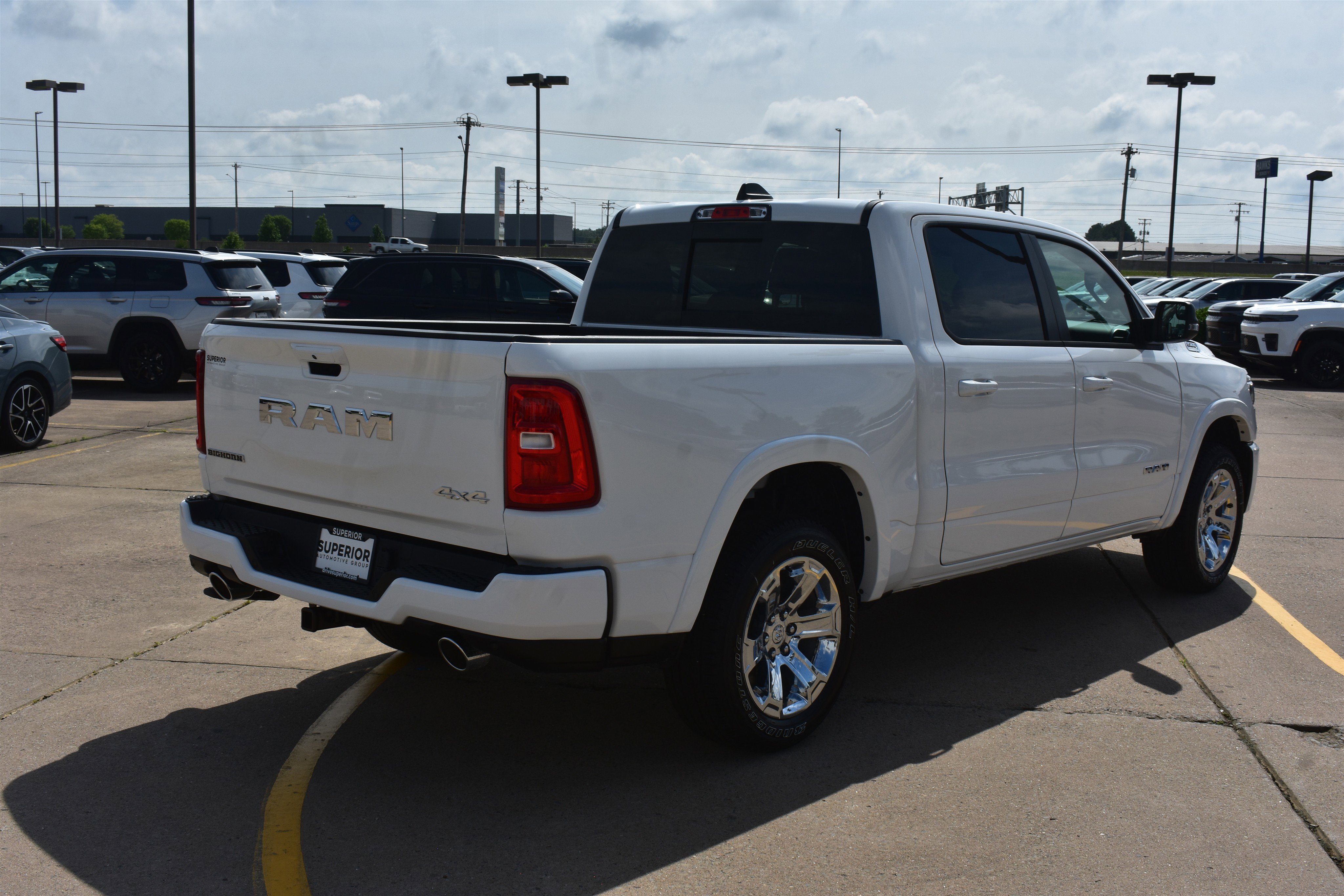 New 2026 Bright White Clear-Coat Exterior Paint RAM Big Horn image 5