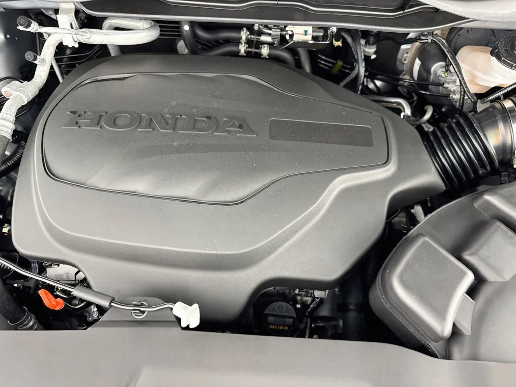 Certified Used 2026 Silver Honda Elite image 43
