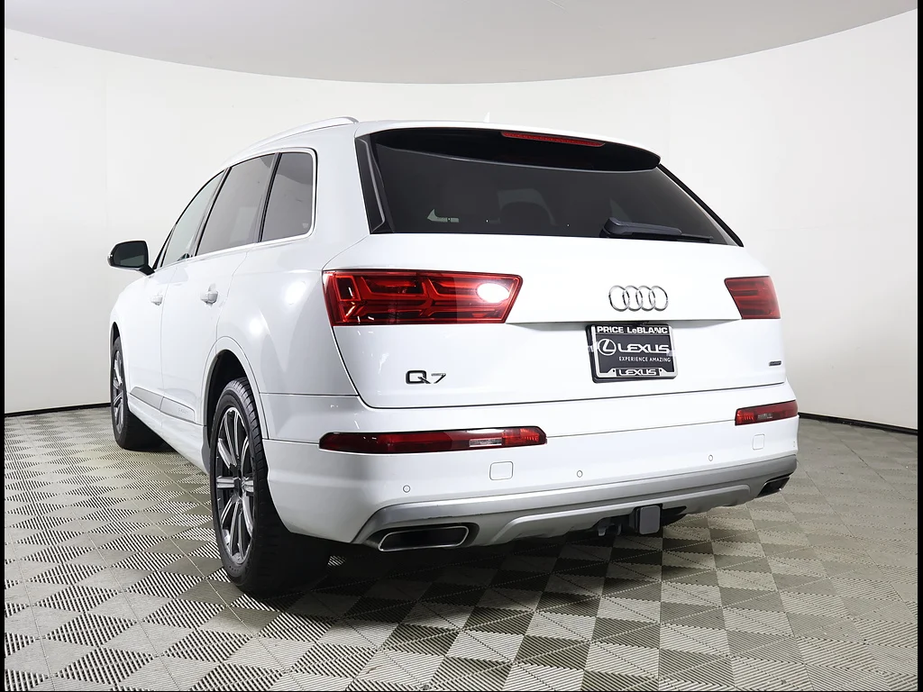 Used 2018 Carrara White Audi 2.0T quattro Premium Plus image 4