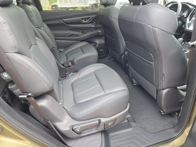 New 2026 AUTUMN GREEN METALLIC Subaru Onyx Edition Touring 7-Passenger image 43