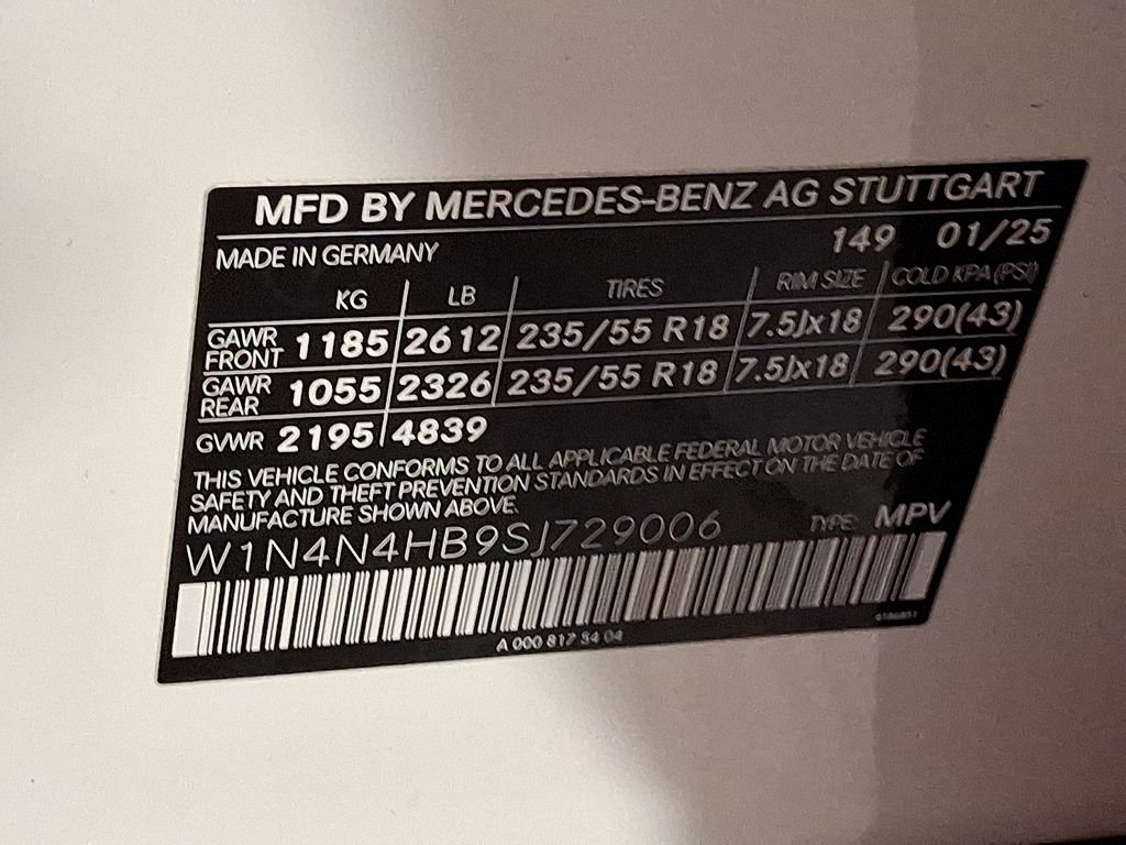 Certified Used 2025 White Mercedes-Benz GLA 250 image 26