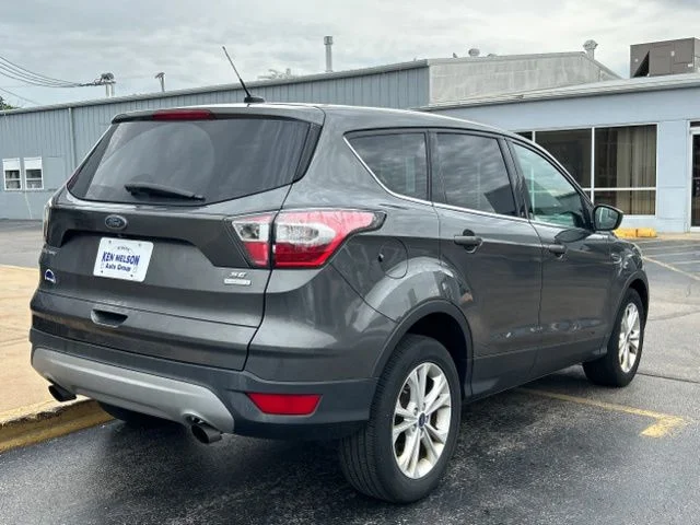Used 2017 Gray Ford SE image 12