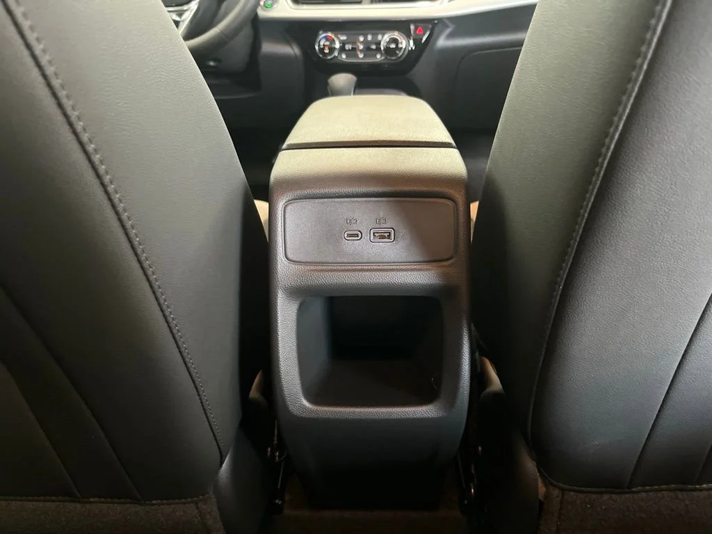 New 2026 Mosaic Black Metallic Chevrolet LT image 21