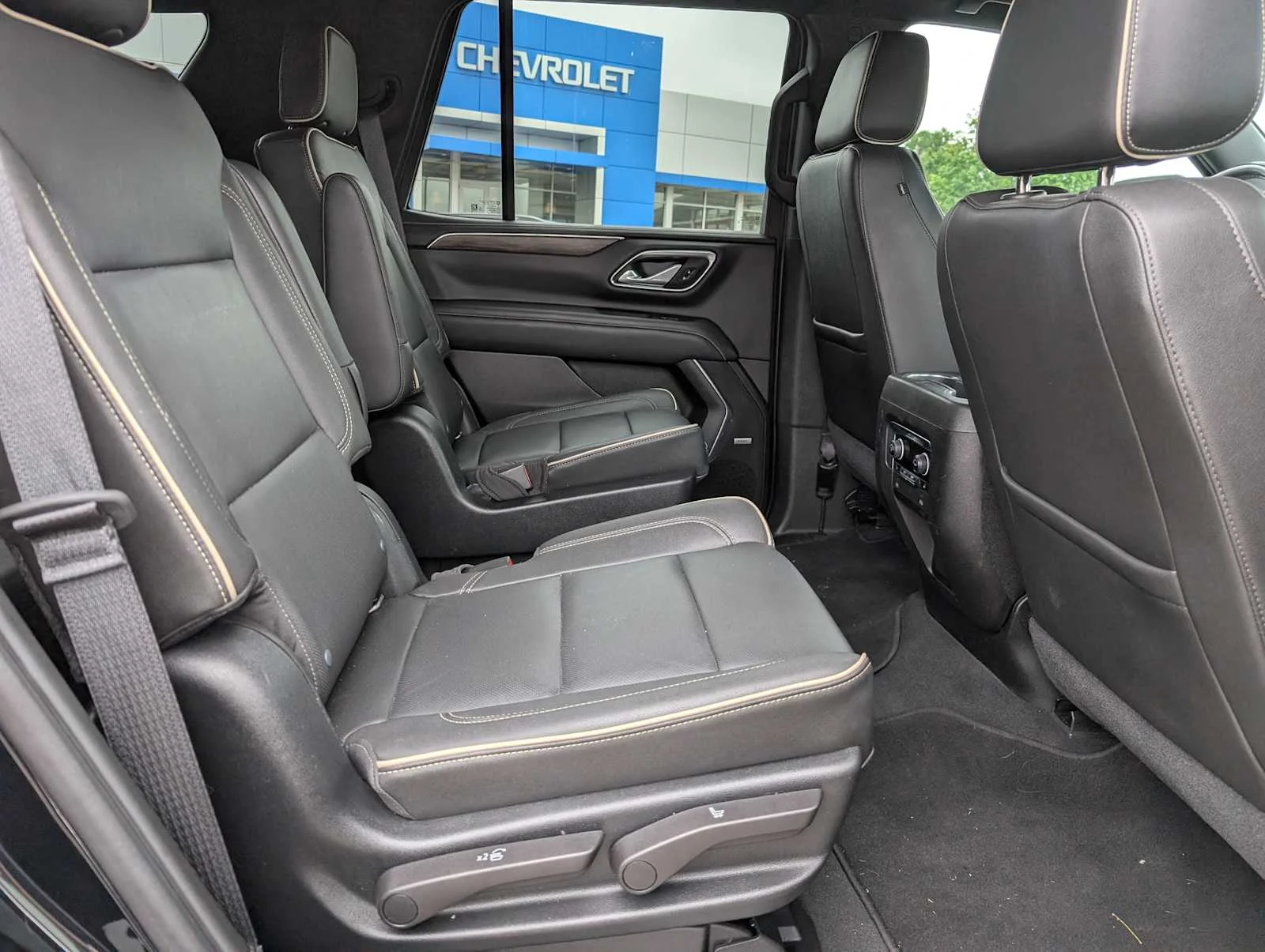 Used 2021 Black Chevrolet Premier image 42