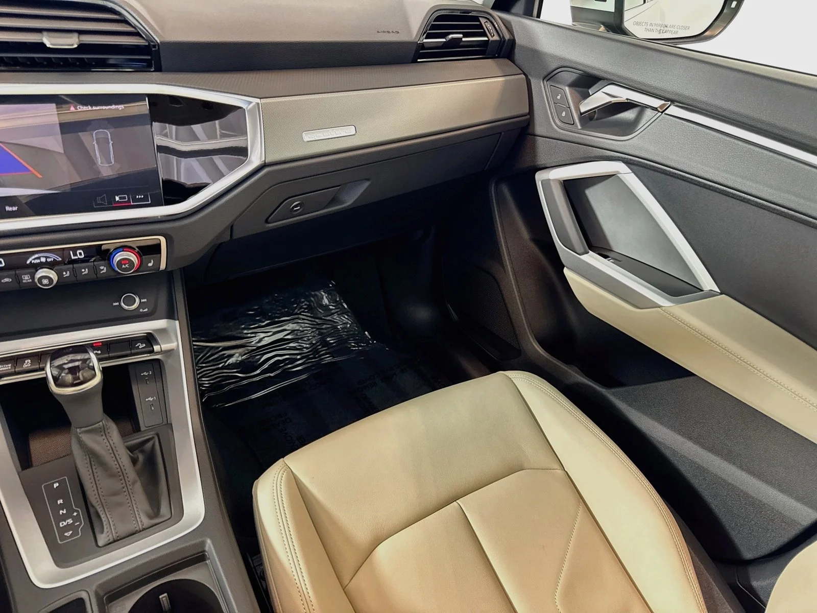 Used 2025 Glacier White Audi S line Premium image 22