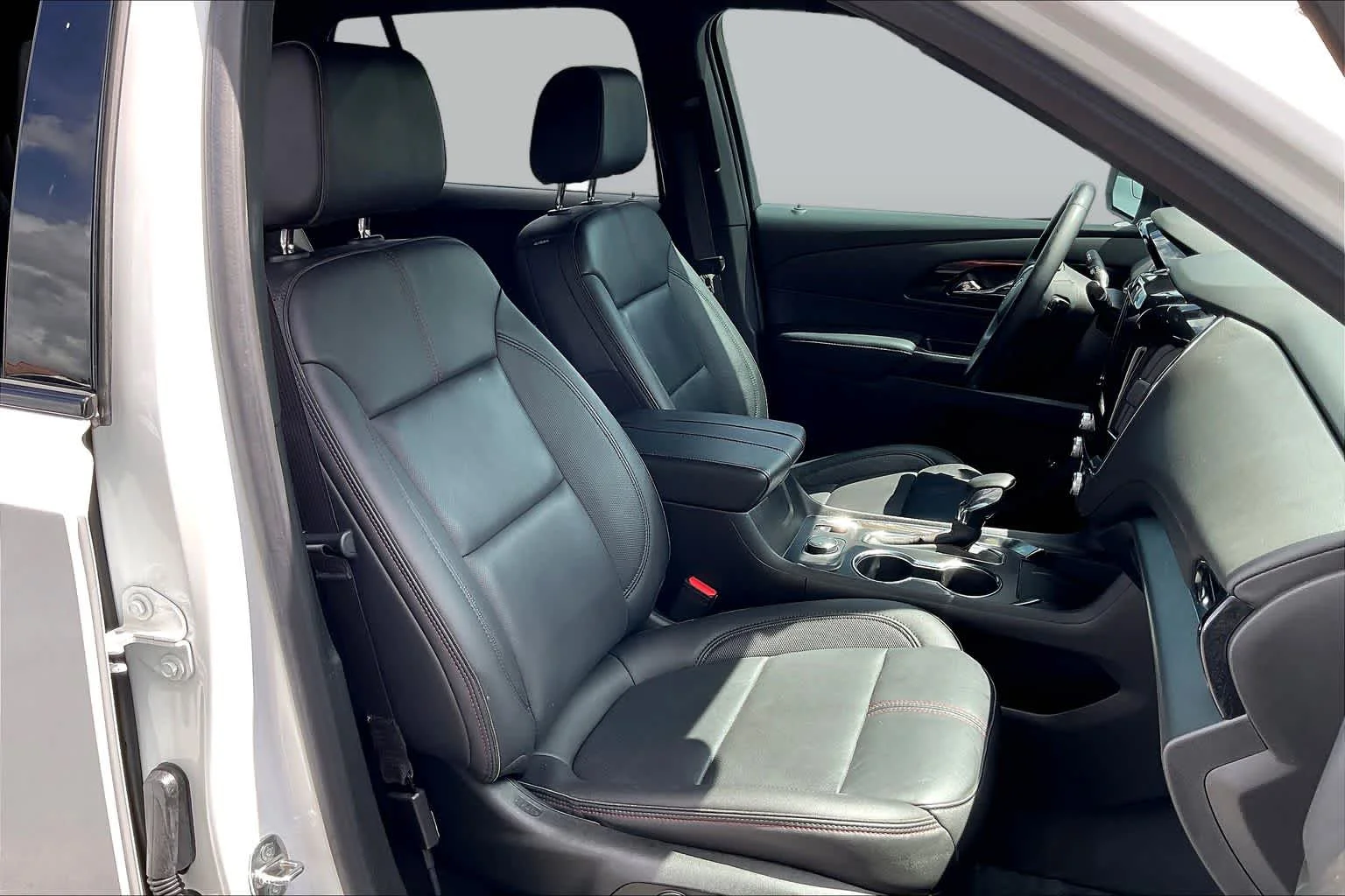 Used 2023 Summit White Chevrolet RS image 8