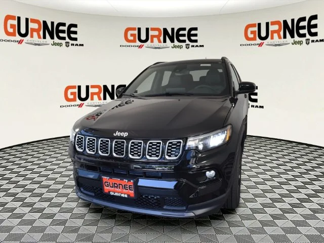 New 2026 Diamond Black Crystal Pearl-Coat Exterior Paint Jeep Limited image 6