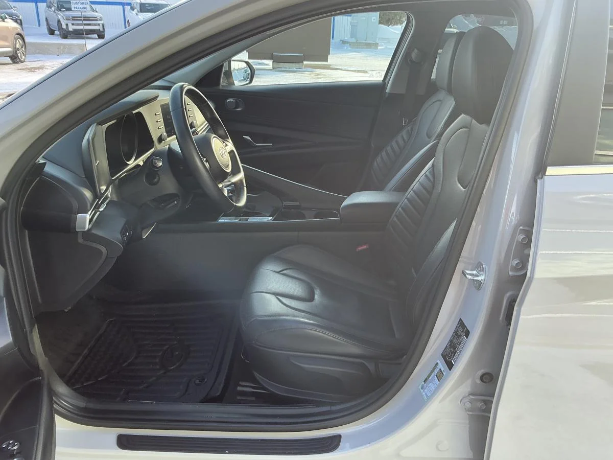 Used 2022 Grey Hyundai Ultimate image 17