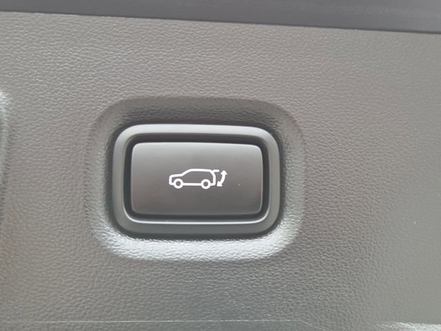 Used 2024 Abyss Black Hyundai SEL image 15