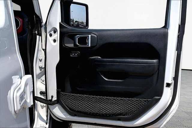 Used 2023 White Jeep Rubicon image 19
