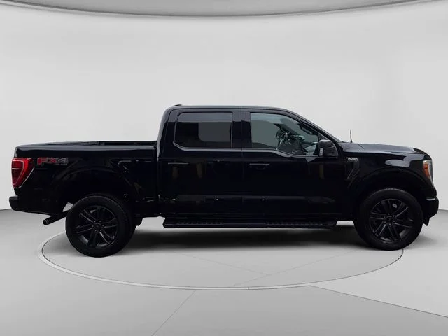 Used 2022 Black Ford XLT image 6