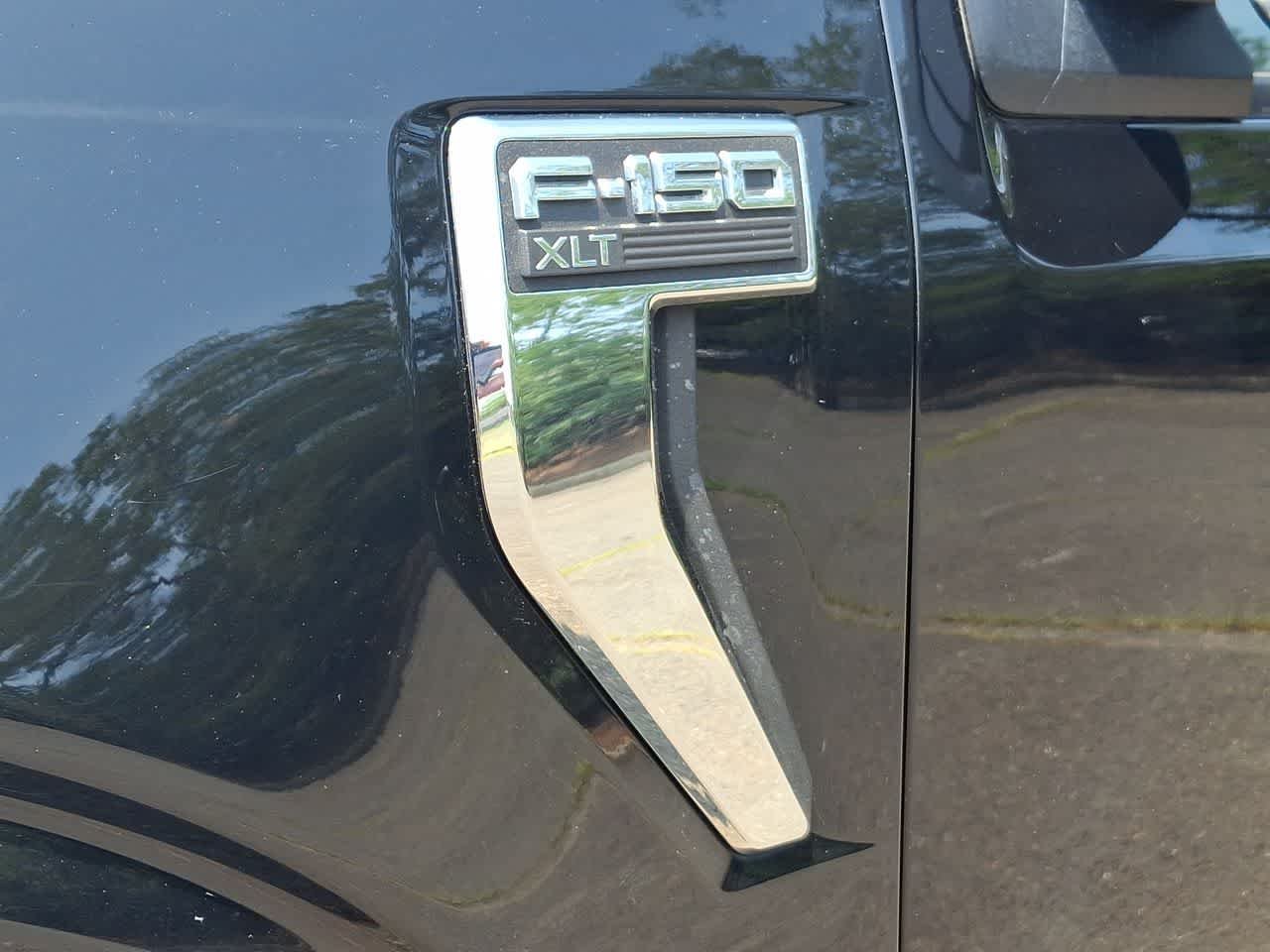 Used 2024 Agate Black Metallic Ford XLT image 28