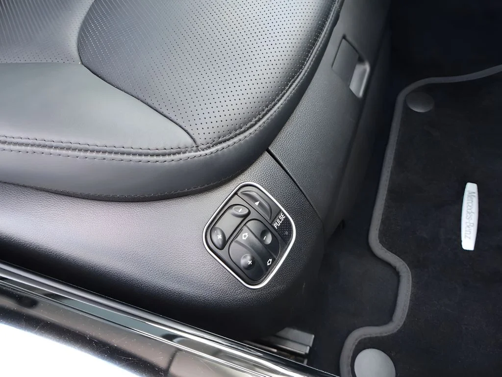 Used 2008 Iridium Silver Metallic Mercedes-Benz SL 550 image 14