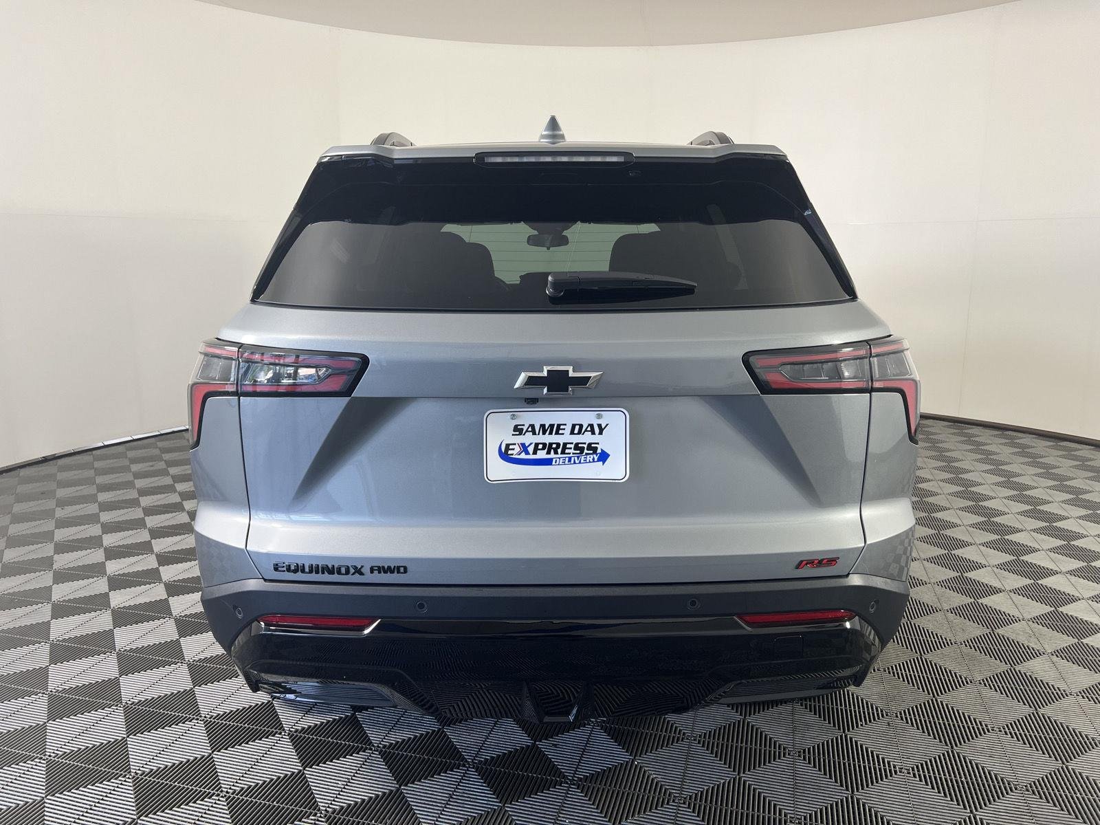 Used 2026 Sterling Gray Metallic Chevrolet AWD RS image 4