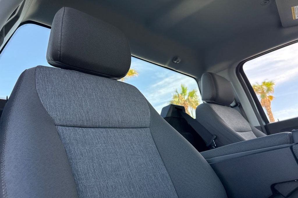 2025 Ford F-150 XL - Photo 12