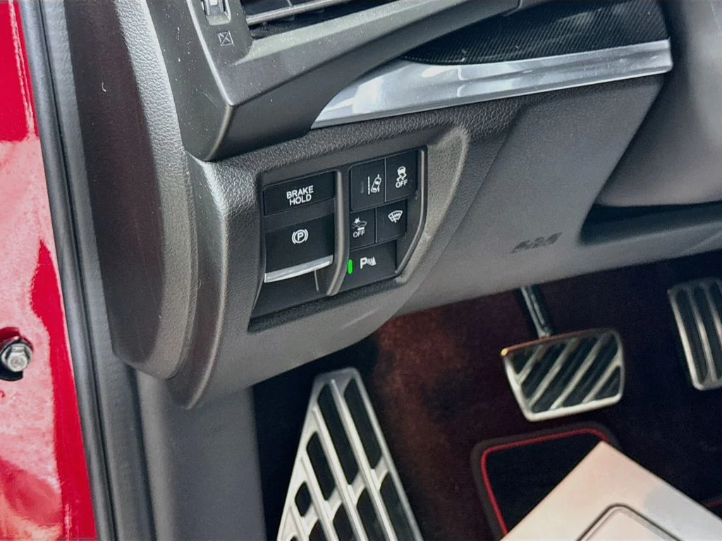 Used 2020 Valencia Red Pearl Acura PMC Edition image 10