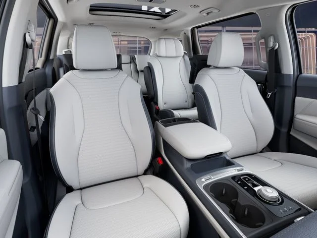 New 2026 Gray Kia SX Prestige image 15