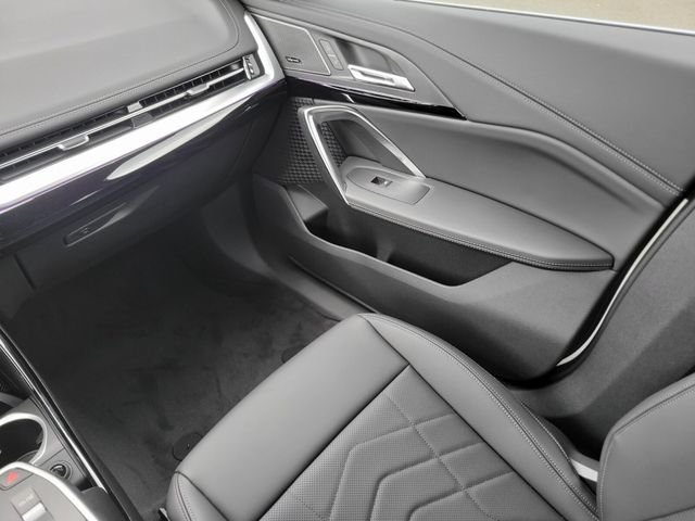2026 BMW X1 28i - Photo 17