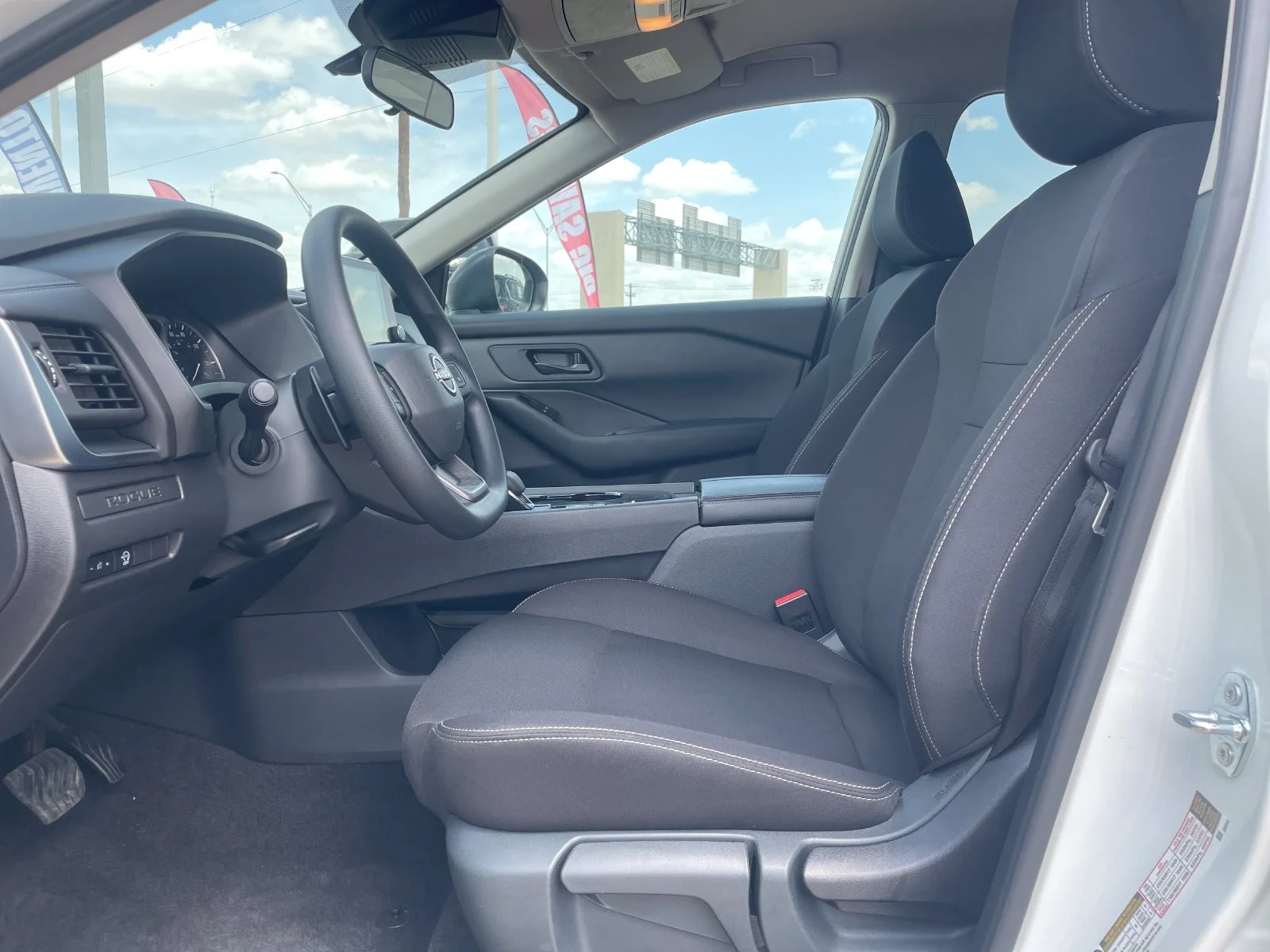 Used 2026 White Nissan S image 23