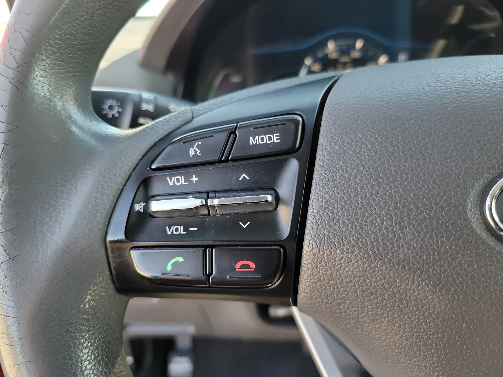 Used 2019 Red Hyundai Blue image 20