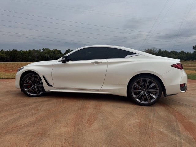 Used 2022 White INFINITI Red Sport 400 image 8