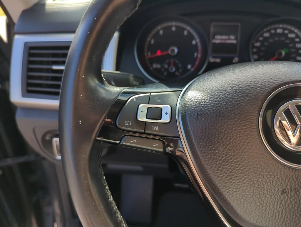 Used 2018  Volkswagen 3.6L V6 SE image 21