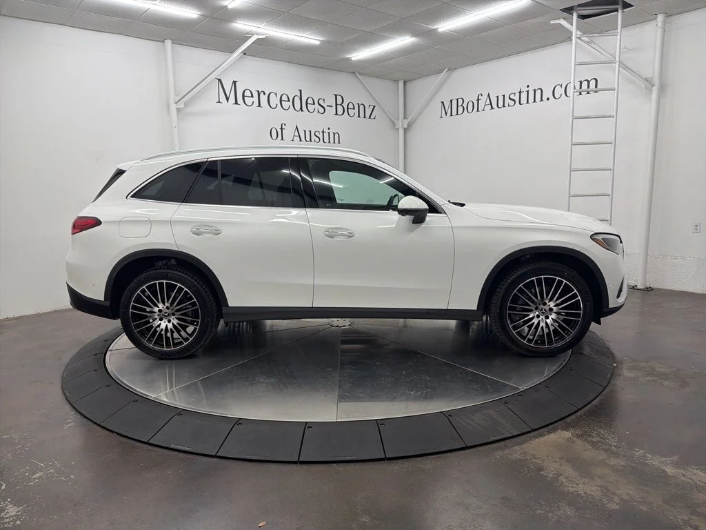 Used 2026 White Mercedes-Benz GLC 300 image 8