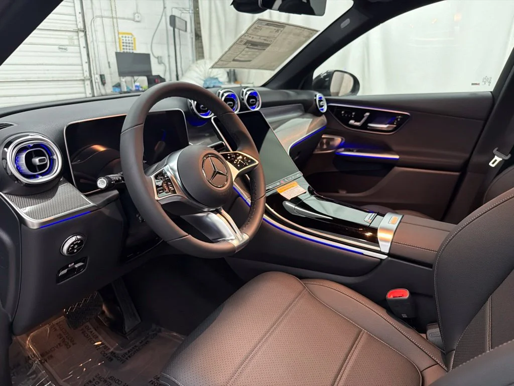 New 2027 Gray Mercedes-Benz GLC 300 image 14