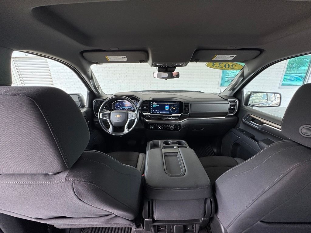 Used 2023 Gray Chevrolet LT image 28