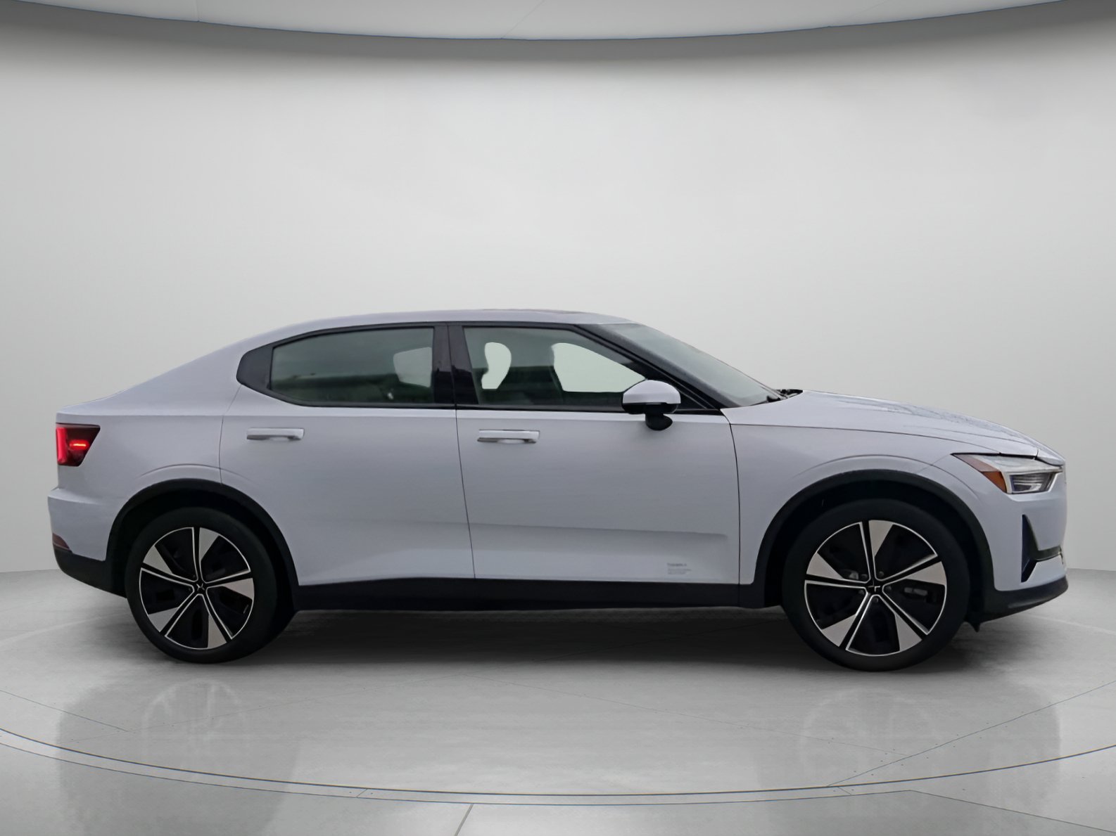 Used 2023 Magnesium Metallic Polestar Long Range Dual Motor image 32