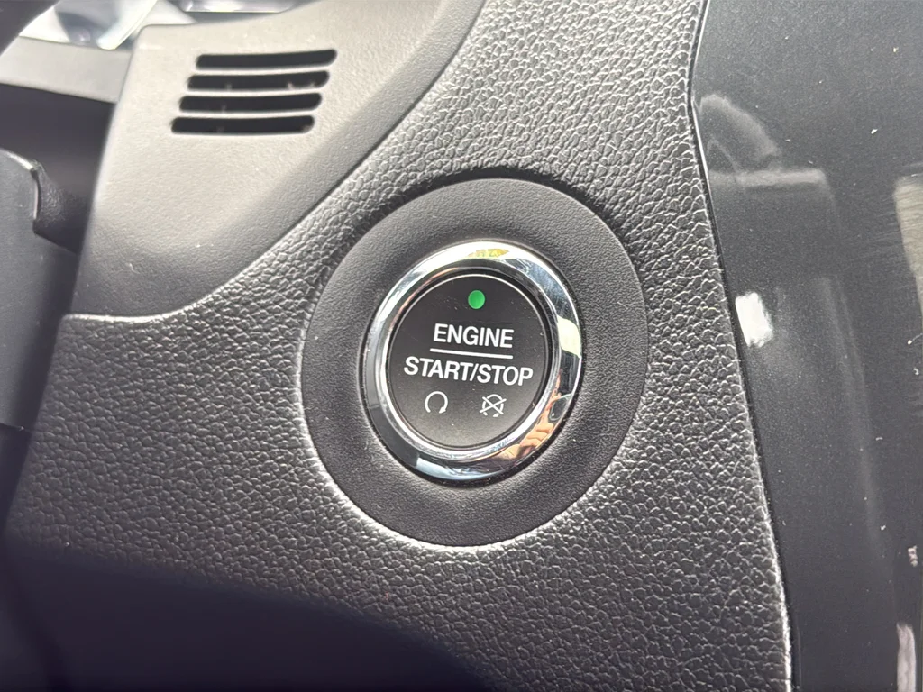 Used 2018 Black Ford XLT image 13