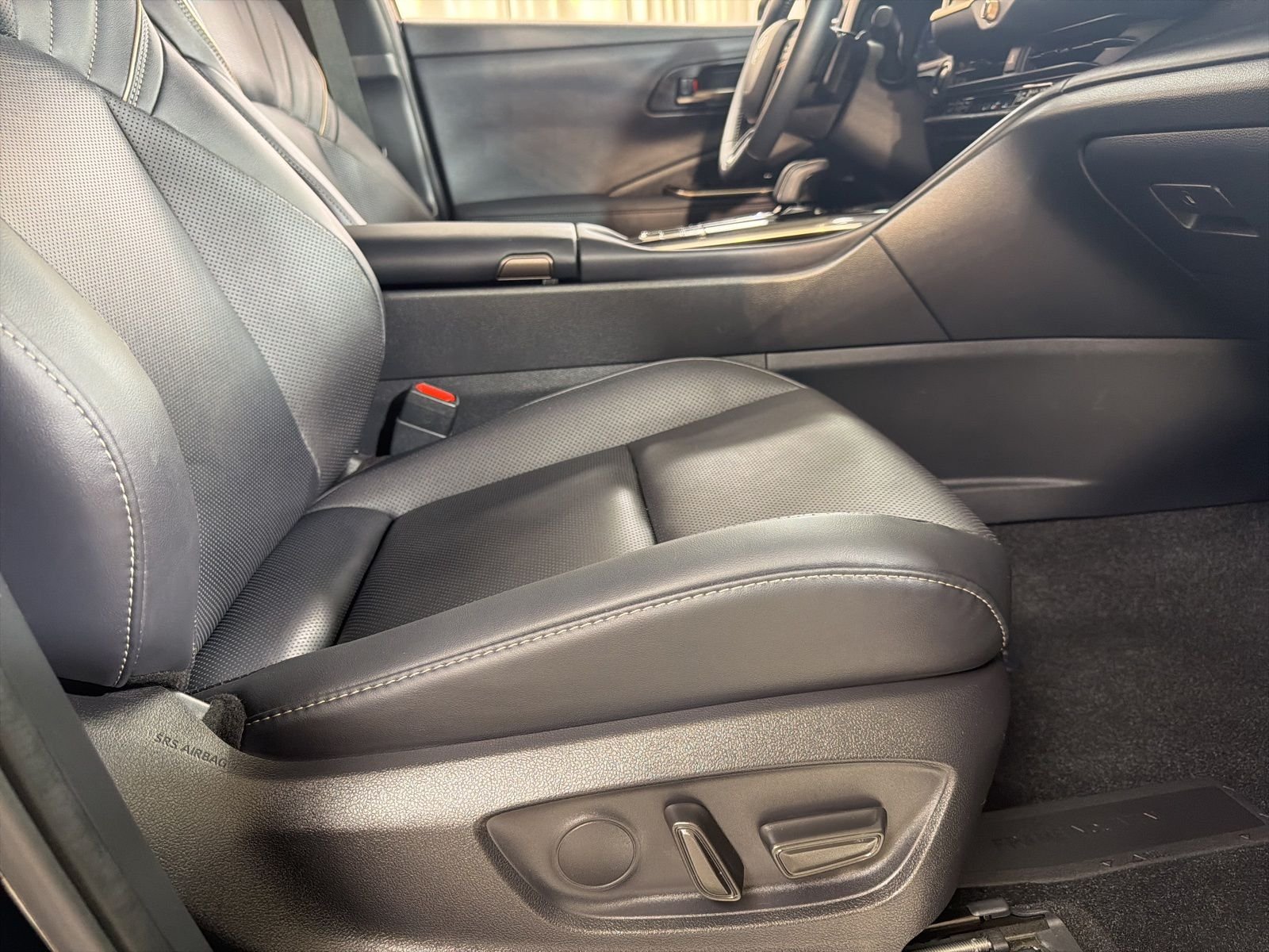 Used 2025 Black Toyota XLE image 9
