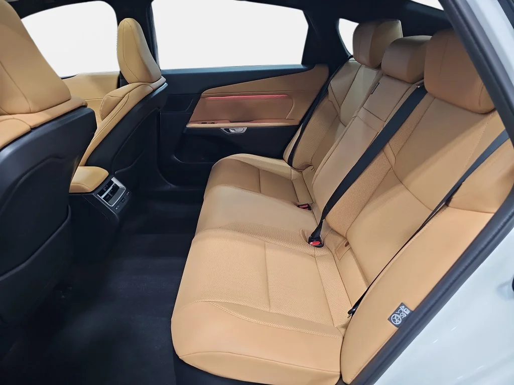 Used 2026 WHITE NOVA GLASS FLAKE Lexus 500e Premium image 13