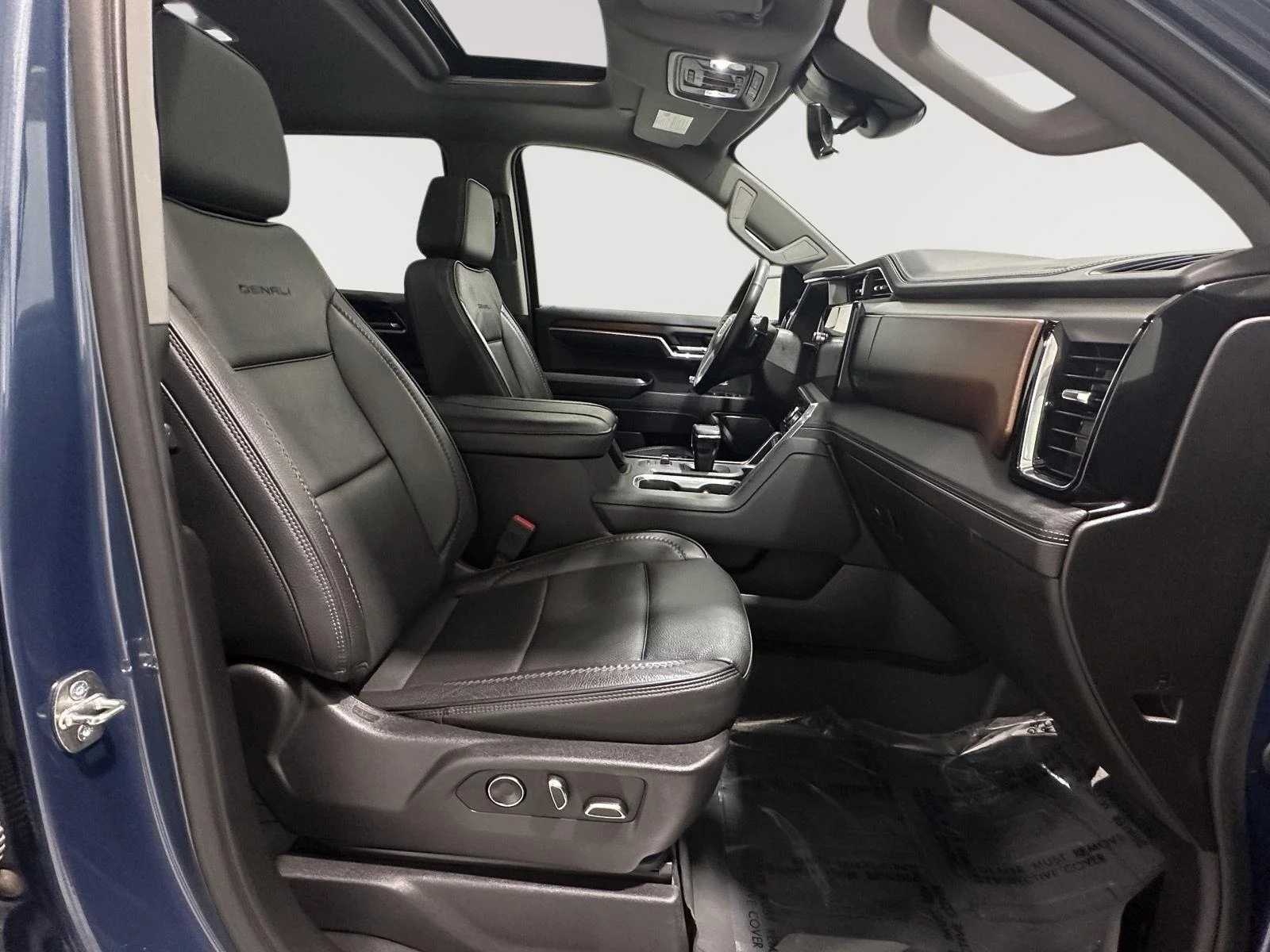 Used 2024 Downpour Metallic GMC Denali image 26